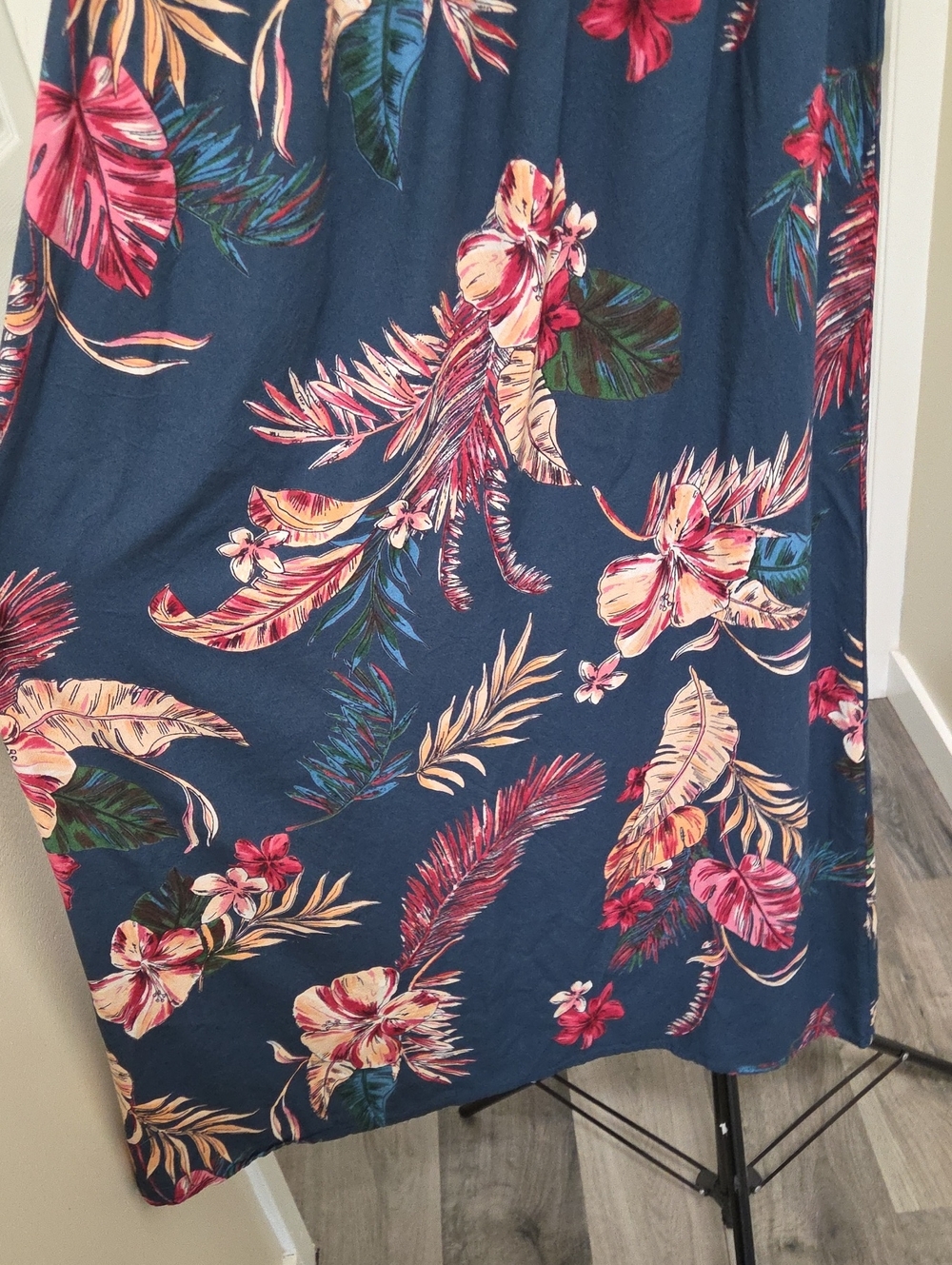 Patrons of Peace Navy Tropical Floral Smocked Off-Shoulder Maxi Dress Boho Rayon - Picture 4 of 9